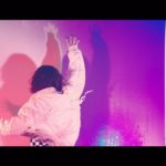 乃木坂46・1期生『Against』MVの1シーン（生駒里奈）