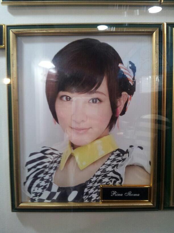 AKB48劇場にチームB兼任、生駒里奈の壁掛け写真を掲示
